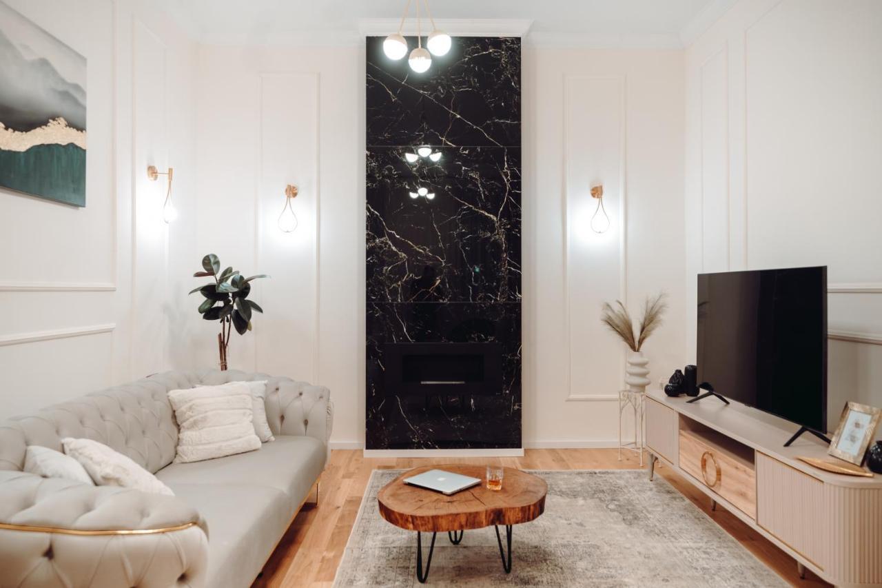 Fabulous And Fancy City Center Designer Apartment Cluj-Napoca Luaran gambar