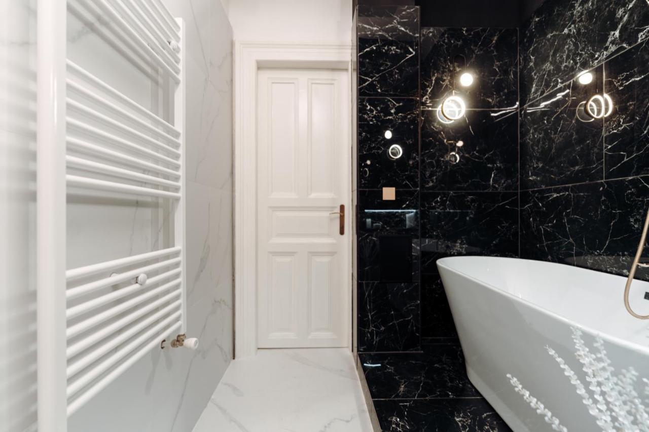 Fabulous And Fancy City Center Designer Apartment Cluj-Napoca Luaran gambar