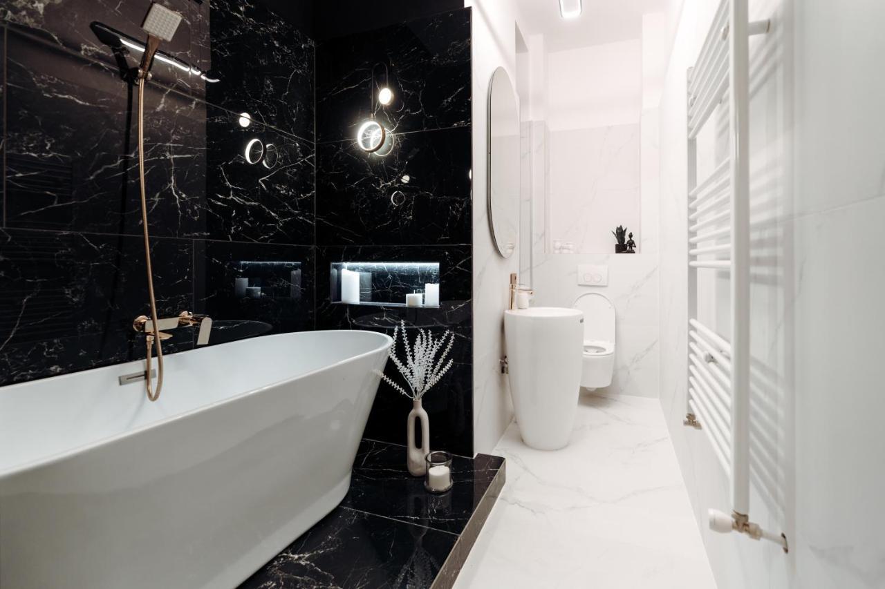 Fabulous And Fancy City Center Designer Apartment Cluj-Napoca Luaran gambar