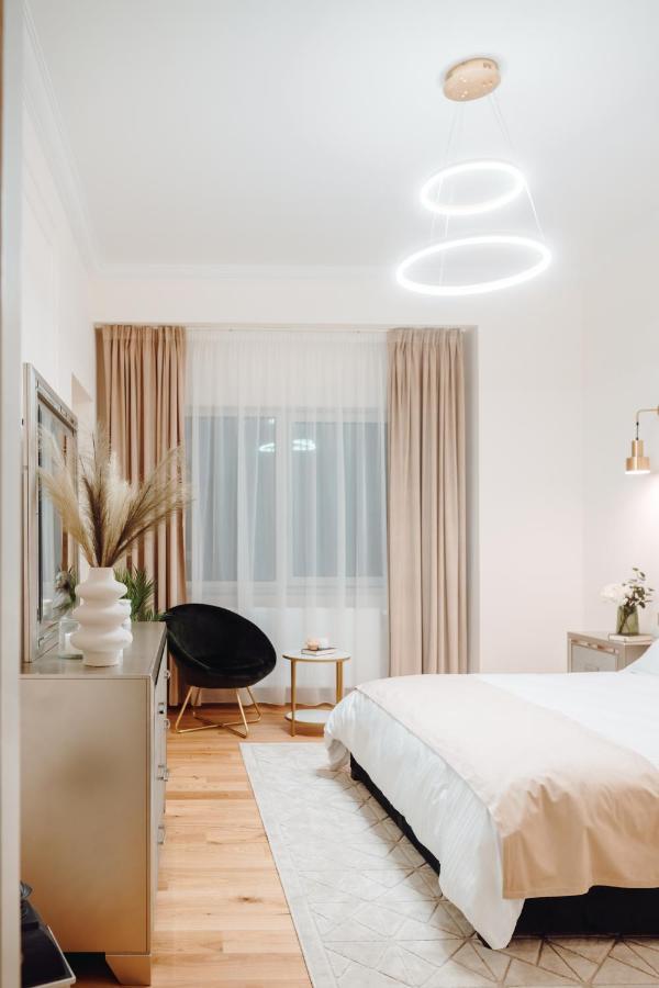 Fabulous And Fancy City Center Designer Apartment Cluj-Napoca Luaran gambar